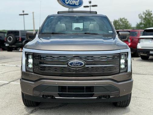2023 Ford F-150 Lightning Platinum