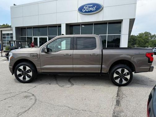 2023 Ford F-150 Lightning Platinum