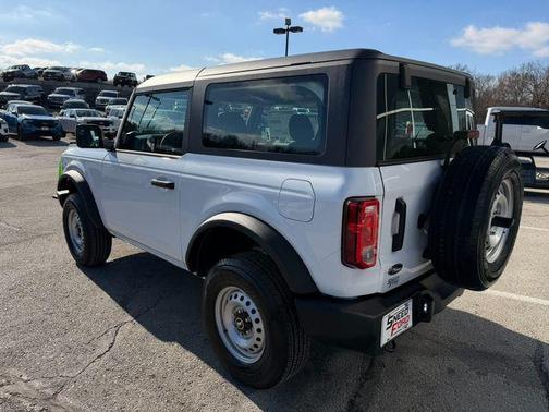 2025 Ford Bronco Base