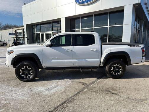 2022 Toyota Tacoma TRD Off Road