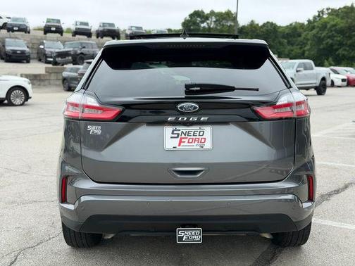 Carbonized Gray Metallic 2022 Ford Edge ST Line