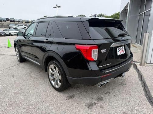 Agate Black Metallic 2020 Ford Explorer Platinum