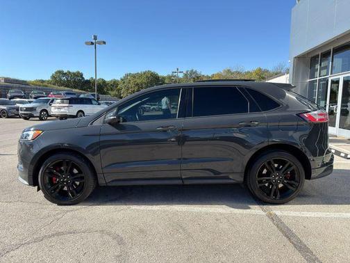 2021 Ford Edge ST
