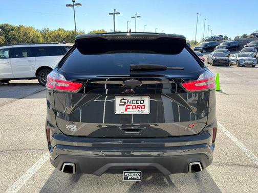 2021 Ford Edge ST
