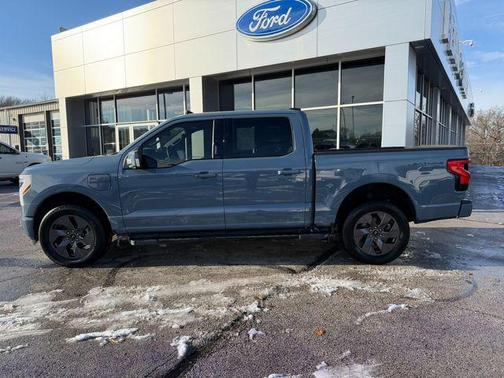 2023 Ford F-150 Lightning LARIAT