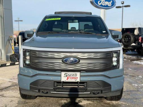 2023 Ford F-150 Lightning LARIAT