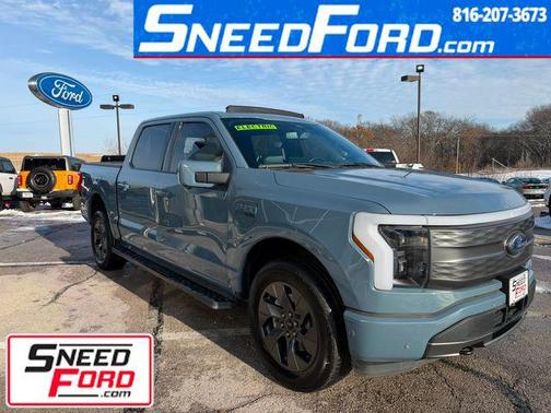 2023 Ford F-150 Lightning LARIAT