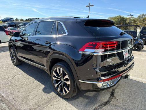 2023 Volkswagen Atlas Cross Sport 3.6L V6 SEL Premium R-Line