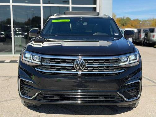 2023 Volkswagen Atlas Cross Sport 3.6L V6 SEL Premium R-Line