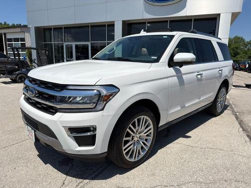 Star White Metallic Tri-Coat 2024 Ford Expedition Limited