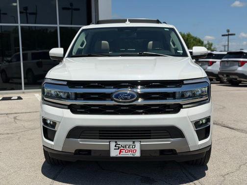 Star White Metallic Tri-Coat 2024 Ford Expedition Limited