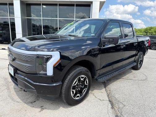 Agate Black Metallic 2023 Ford F-150 Lightning XLT