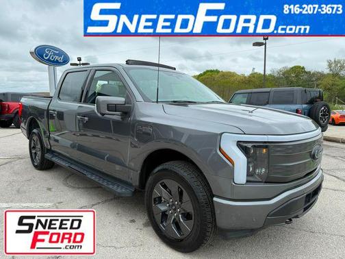 2022 Ford F-150 Lightning LARIAT