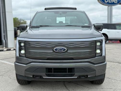 2022 Ford F-150 Lightning LARIAT