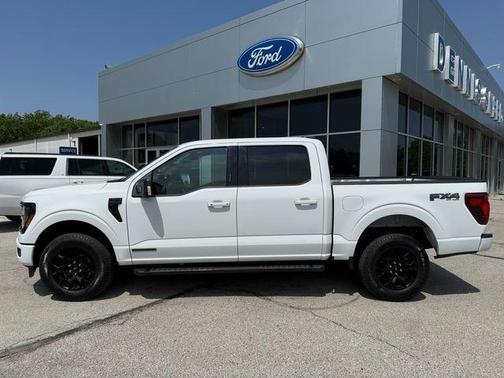 Oxford White 2024 Ford F-150 XLT