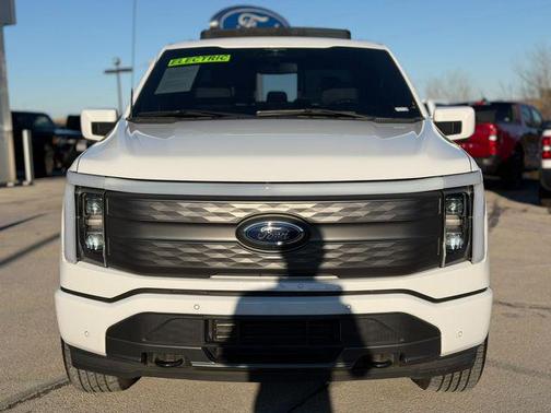 2023 Ford F-150 Lightning LARIAT