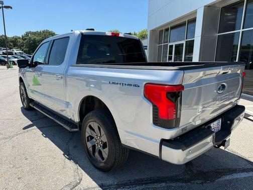 2022 Ford F-150 Lightning XLT