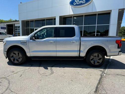 2022 Ford F-150 Lightning XLT