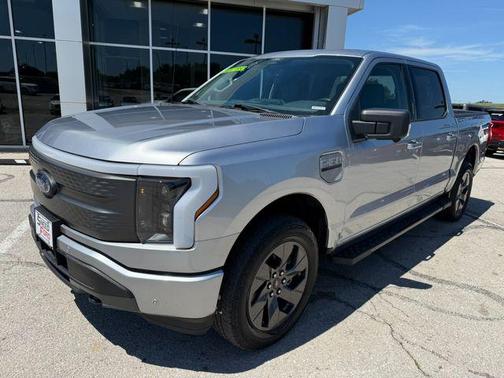 2022 Ford F-150 Lightning XLT