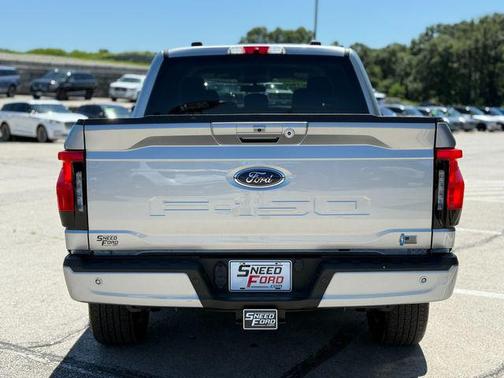 2022 Ford F-150 Lightning XLT