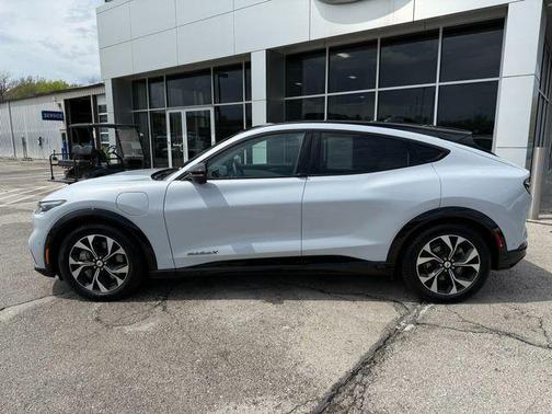 2022 Ford Mustang Mach-E Premium