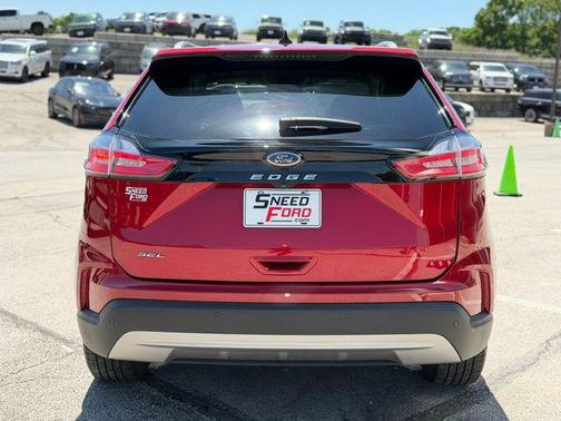 Rapid Red Metallic Tinted Clearcoat 2021 Ford Edge SEL