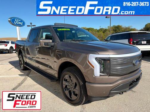 2022 Ford F-150 Lightning LARIAT
