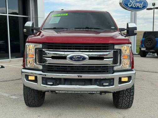 Ruby Red Metallic Tinted Clearcoat 2019 Ford F-250 XLT