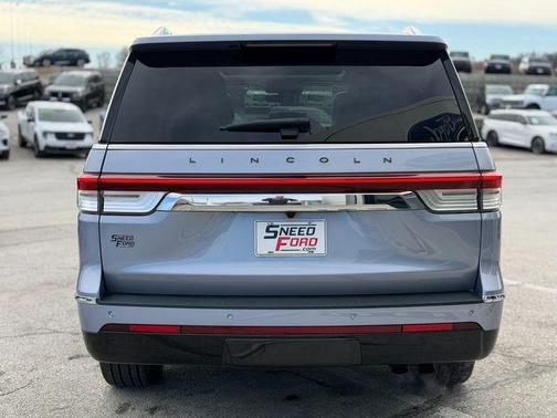 2022 Lincoln Navigator Black Label