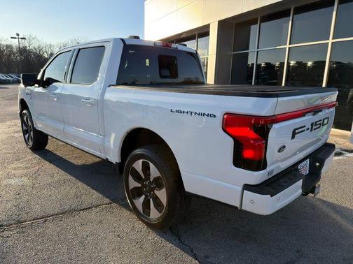 2022 Ford F-150 Lightning Platinum