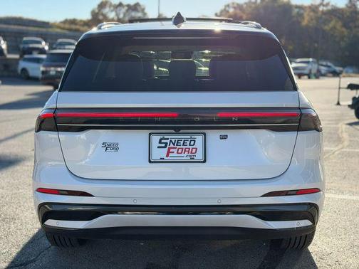 2024 Lincoln Nautilus Black Label