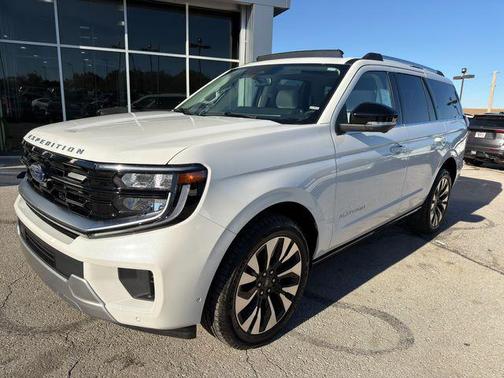 2025 Ford Expedition Platinum