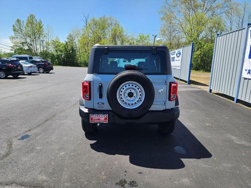 Avalanche Gray 2026 Ford Bronco Base