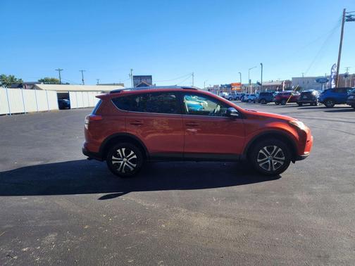 2016 Toyota RAV4 LE
