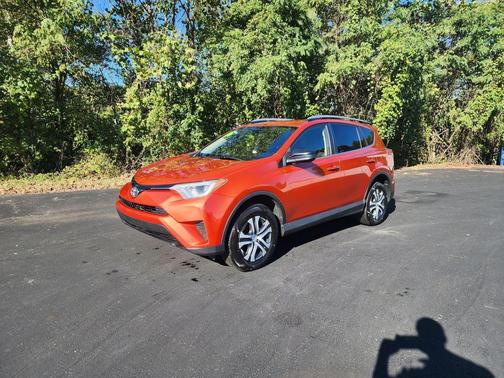 2016 Toyota RAV4 LE
