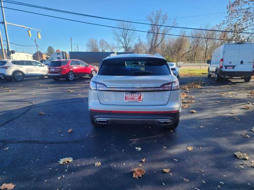 2023 Lincoln Nautilus Standard