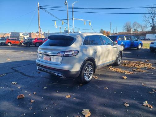 2023 Lincoln Nautilus Standard