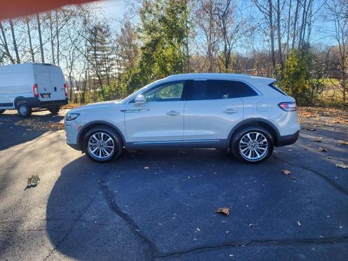 2023 Lincoln Nautilus Standard