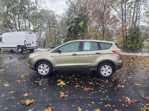 2013 Ford Escape S