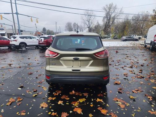 2013 Ford Escape S