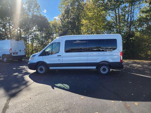 2025 Ford Transit-350 XL