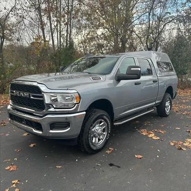 2024 RAM 2500 Tradesman Crew Cab SWB 4WD