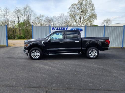 Agate Black Metallic 2026 Ford F-150 XLT