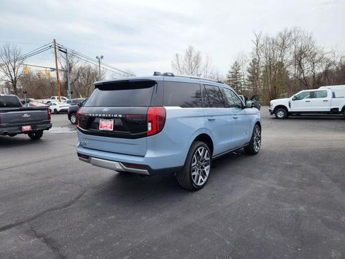 2026 Ford Expedition Platinum