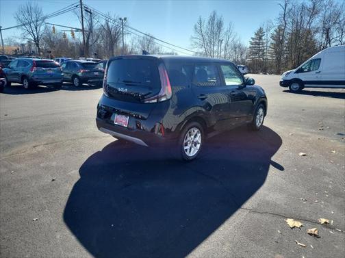 2023 Kia Soul LX CVT
