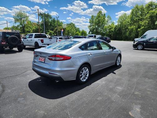 Silver Metallic 2020 Ford Fusion SE