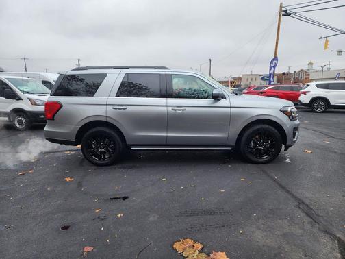 2023 Ford Expedition XLT