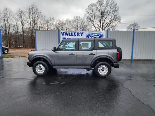 2026 Ford Bronco Base