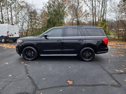 2022 Ford Expedition XLT
