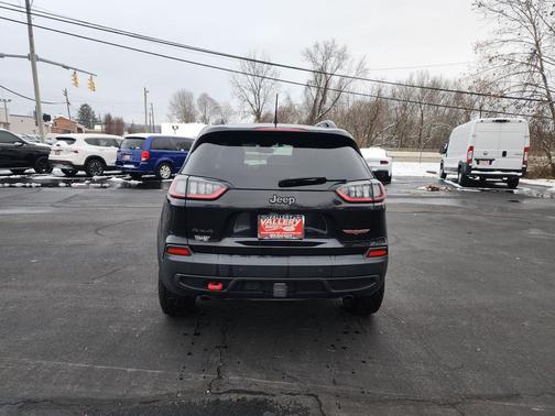 2022 Jeep Cherokee Trailhawk